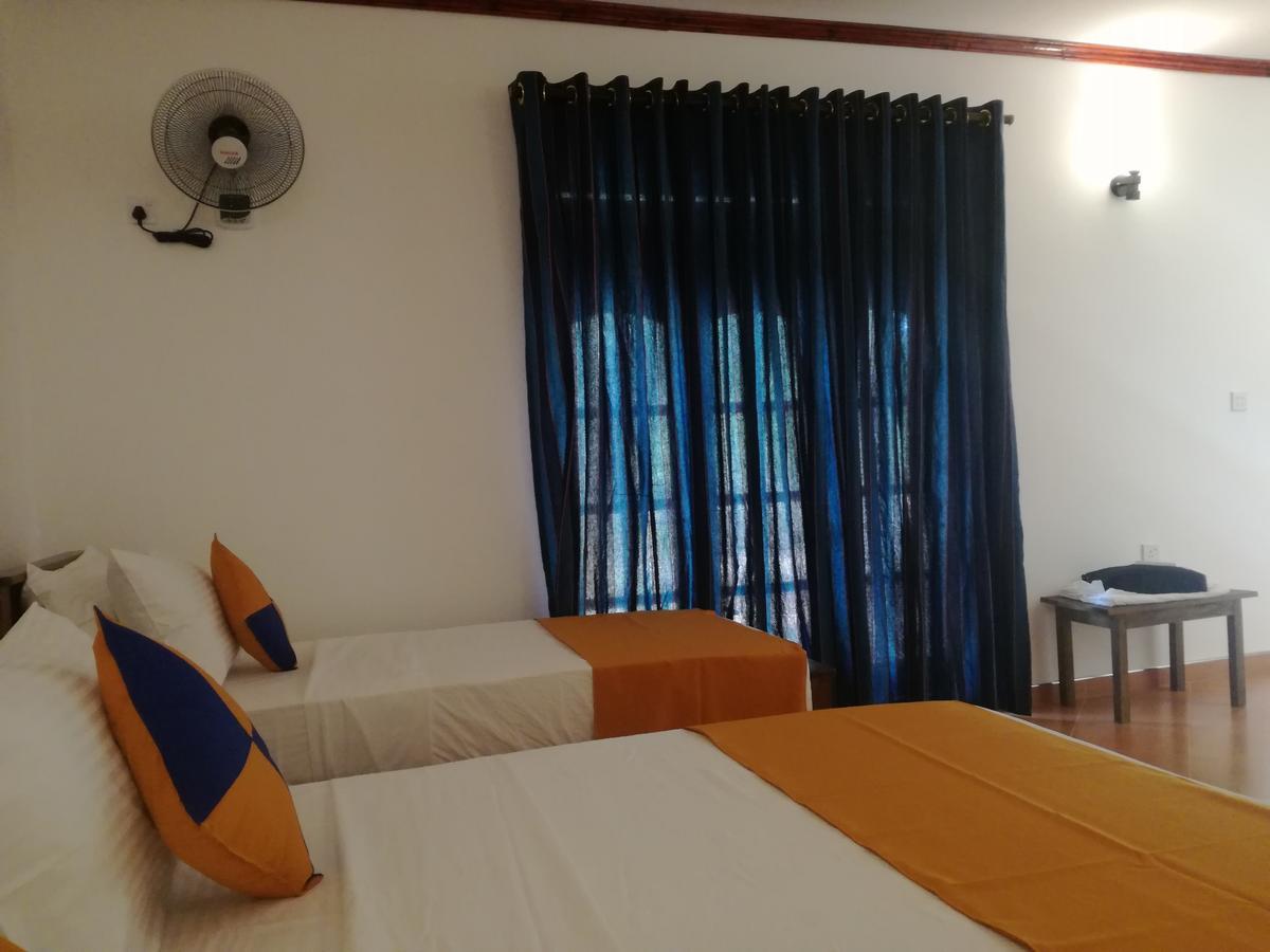 Mathews Holiday Resort Habarana Luaran gambar