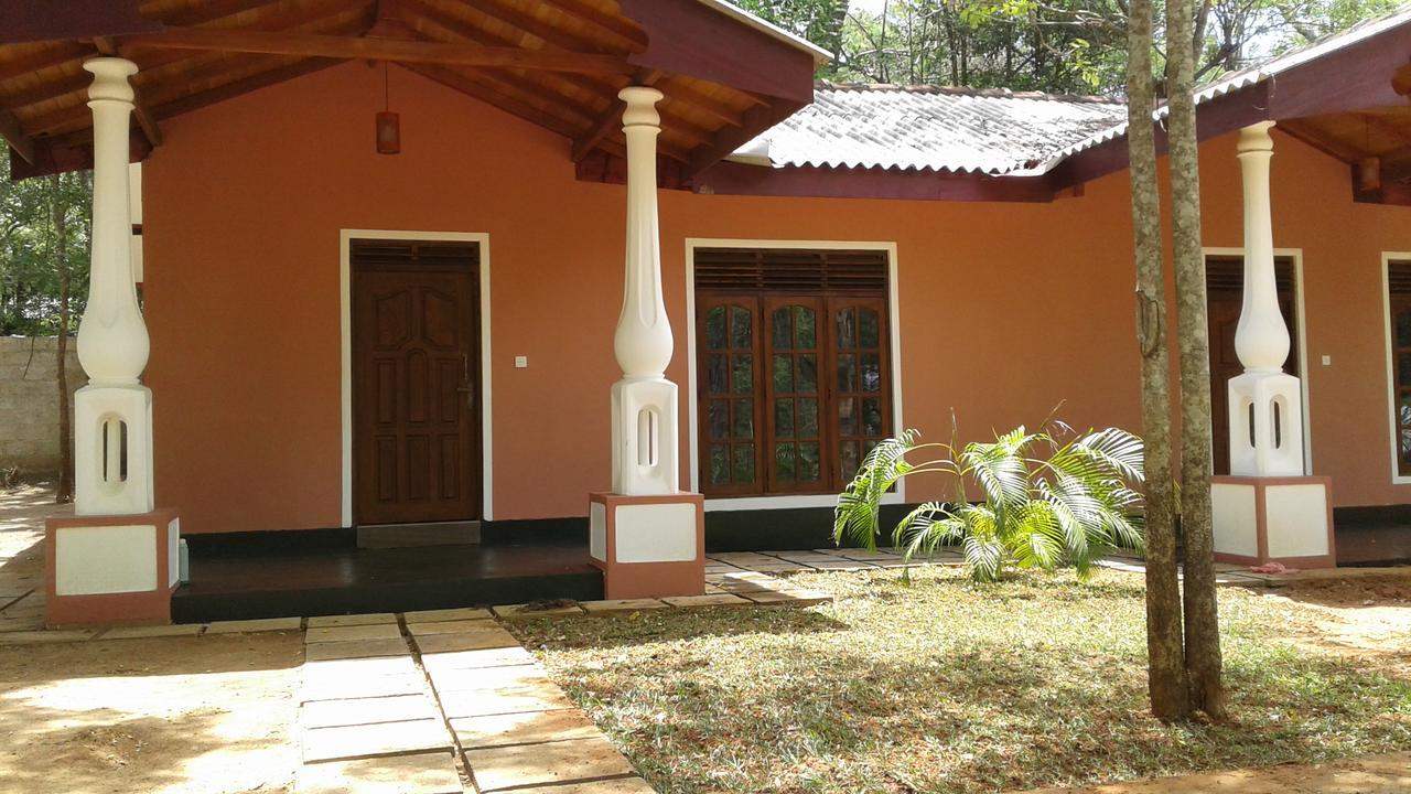 Mathews Holiday Resort Habarana Luaran gambar